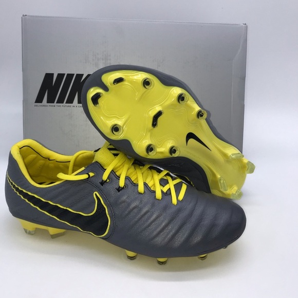 Men’s Nike Legend VIIElite FG US Soccer Cleats